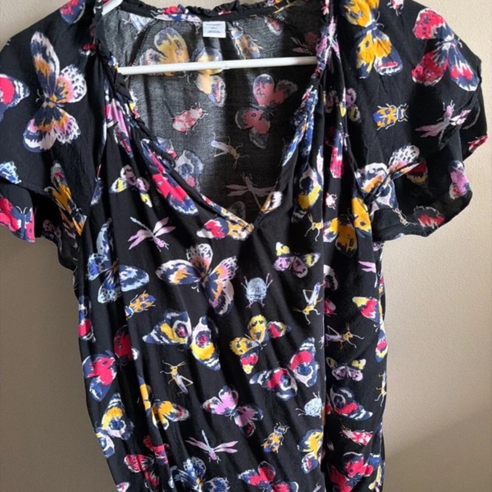 Old Navy Black V-Neck Butterfly Print Blouse with Pink, Yellow & Blue Accents